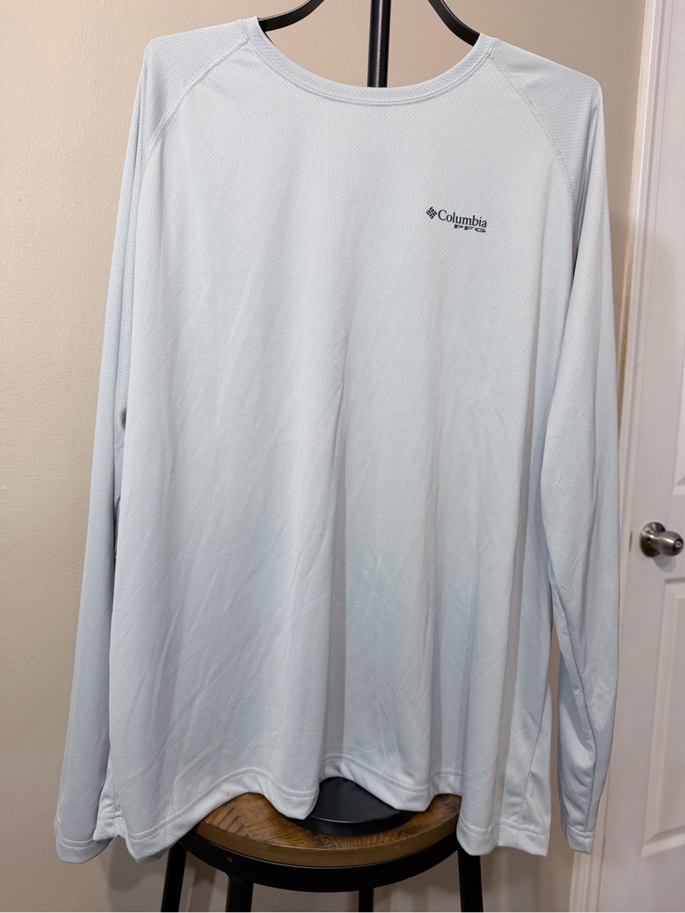 Columbia Men’s Long-Sleeve Performance Shirt — Light Blue